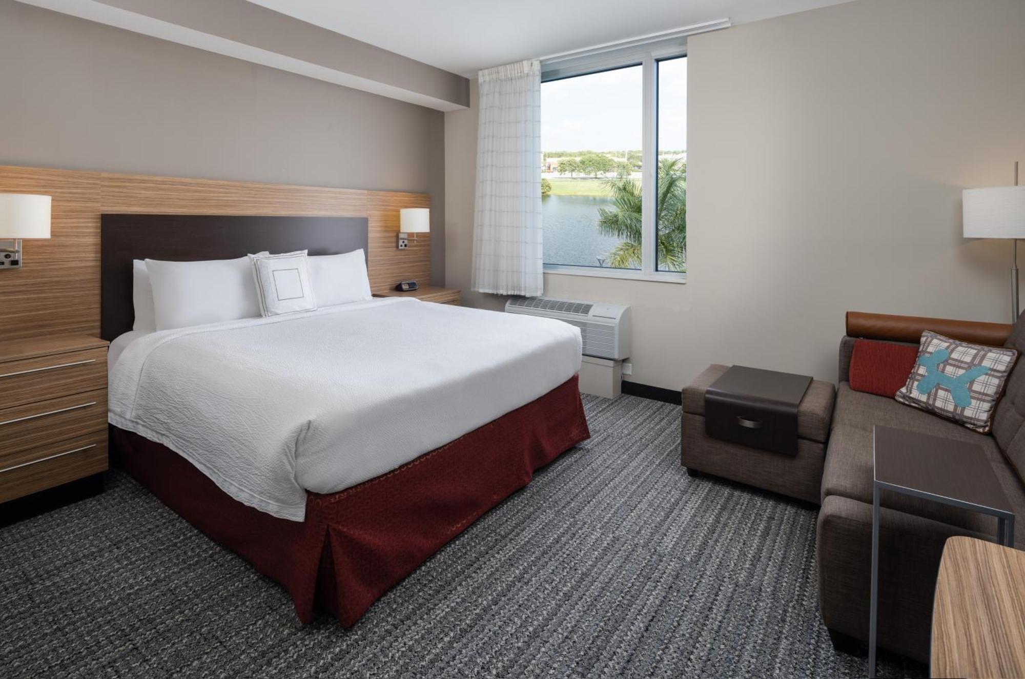Towneplace Suites Miami Kendall West Kendale Lakes Bagian luar foto